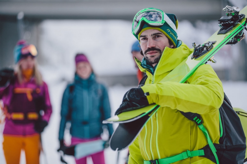 Skitourenausrüstung richtig einsommern